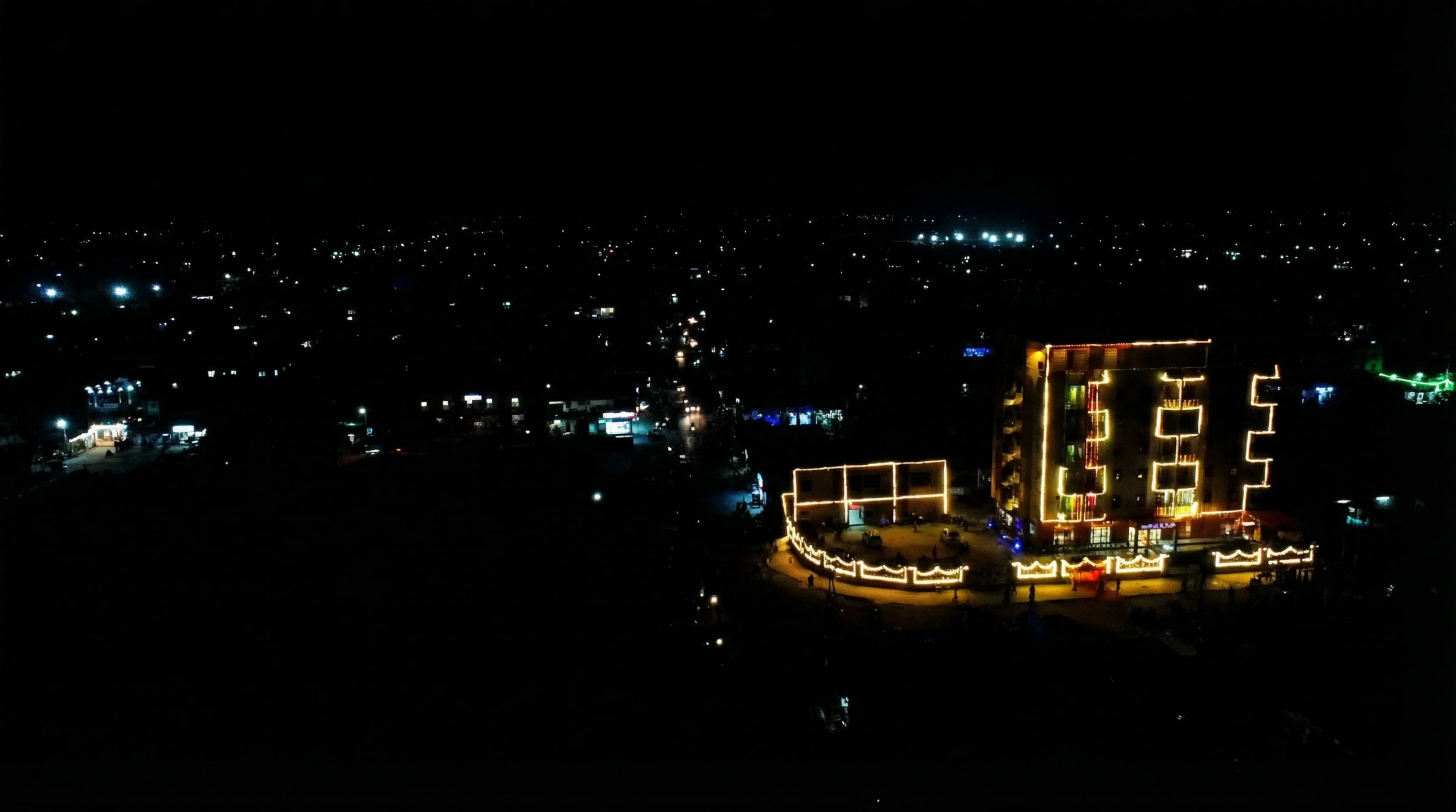 Hagarlawe Hotel - Jijiga City Night View